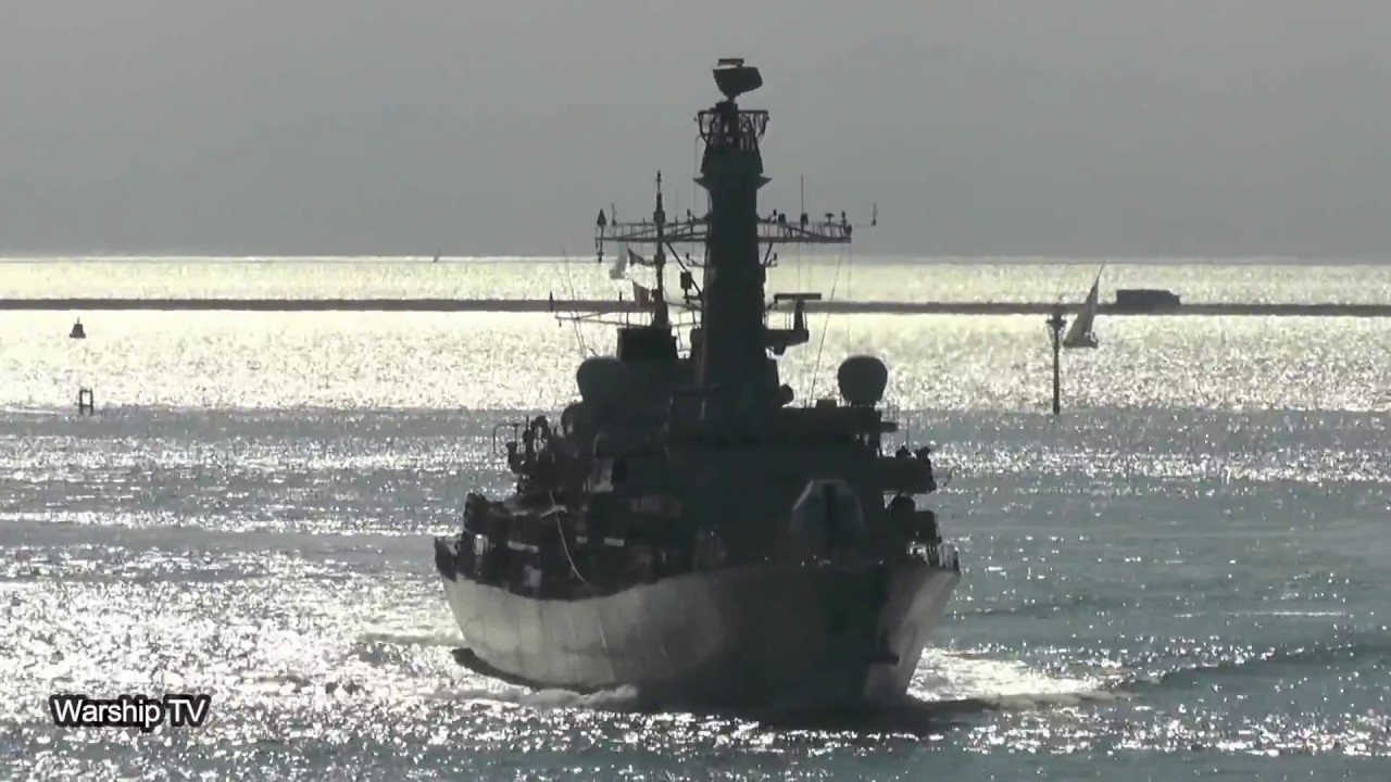 HMS MONTROSE F236 ENTERS DEVONPORT NAVAL BASE AT MOUNT WISE - 28th September 2018