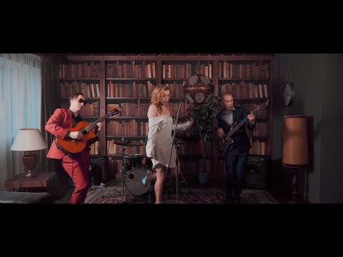 Nah Neh Nah cover by The Kruasans and Diana Pashko