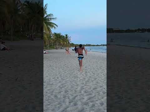 Corre Carlos CORREEEEE 😭