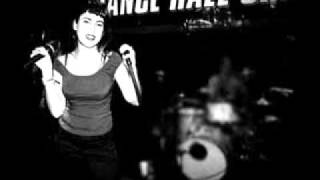 DANCE HALL CRASHERS - HE WANTS ME BACK.wmv