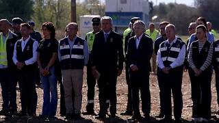 España guarda un minuto de silencio por las víctimas del tren mientras el rey visita el hospital
