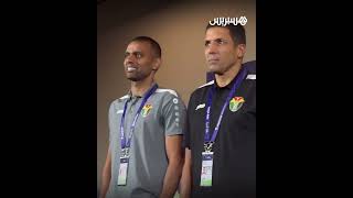 الحسين عموتة مدرب المنتخب الأردني يلتقط الصور الرسمية مع مجسم "كأس آسيا" قبل يوم من النهائي thumbnail