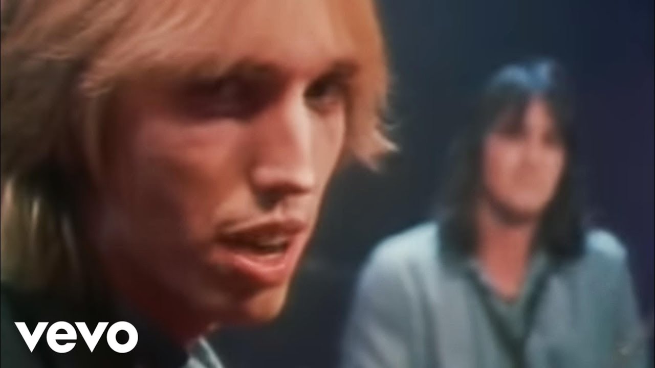 Tom Petty And The Heartbreakers - Here Comes My Girl - YouTube