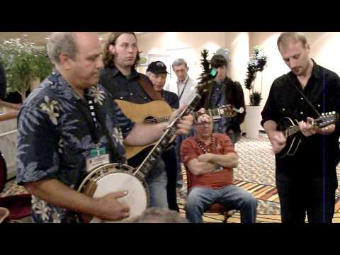 Hallway Jam - Pete Wernick and Michael Cleveland