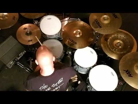 Mid tempo groove with snare displacement