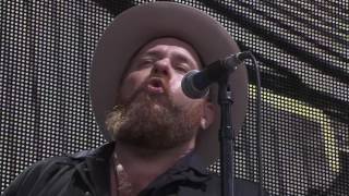 Nathaniel Rateliff & The Night Sweats – Out on the Weekend (Live at Farm Aid 2016)