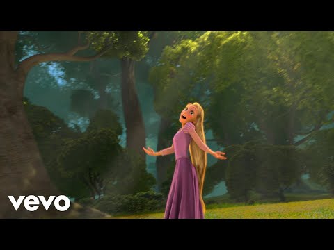 Sylvia Salustti - Quando a Minha Vida Vai Começar? (Reprise 2) (De "Enrolados"/Vídeo Oficial)