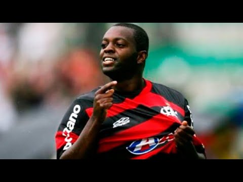 ALL 10 GOALS BY ZÉ ROBERTO FOR FLAMENGO (WITH COMMENTARY)