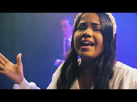 Michele Almeida | Alerta Igreja [Clipe Oficial]