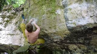 Video thumbnail of Dark Beta, 8A. Anston Stones