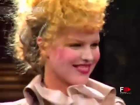 VIVIENNE WESTWOOD Spring/Summer 1995 Paris