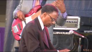 Ramsey Lewis Performs "Brazilica" Live @ BHCP 2013