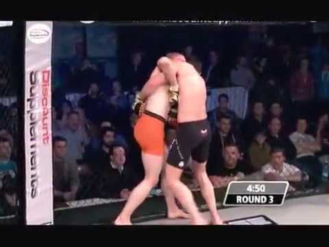 Cage Contender 16 // Price -v- Maclean