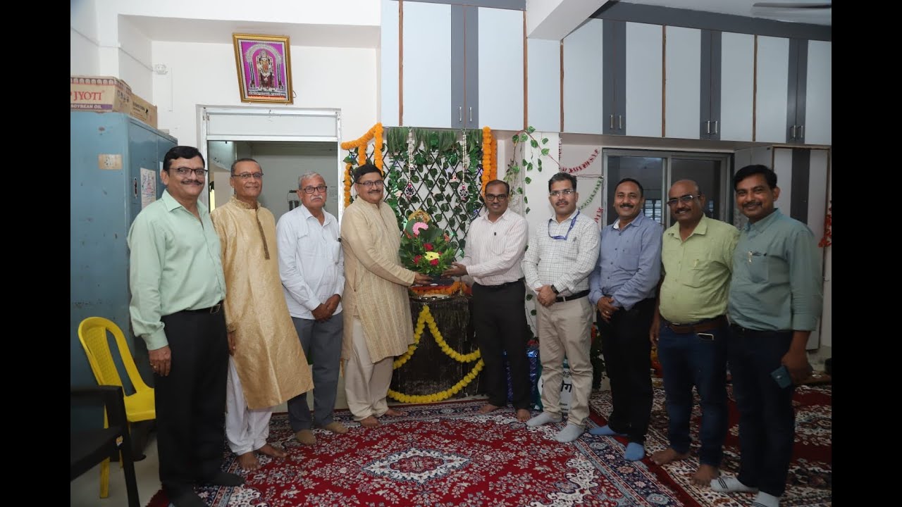 तिरुपती ऍग्रो प्लास्टच्या रोप्य महोत्सवा वर्षानिमित्त संचालक दिलीप शेठ अग्रवाल व आयुष्य अग्रवाल यांच्यावर मान्यवरांचा शुभेच्छांचा वर्षाव