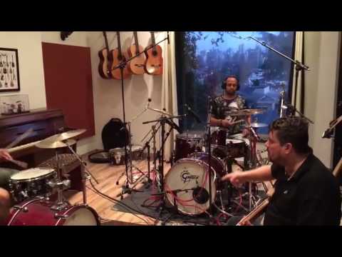 Daniel Silveira Beethoven jr Binho Carvalho (Trifase) e Bruno Carvalho ensaiando