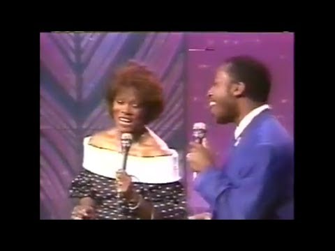 Dionne Warwick & Jeffrey Osborne - Love Power | The Tonight Show 1987
