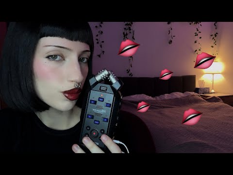 Gentle Mouth Sounds w/ Hands Movements (New Mic) ASMR