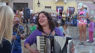 Ach te muchi - Katarzyna Jackowska-Enemuo & Iwona Sojka. Jarmark Jagielloński, Lublin 2017