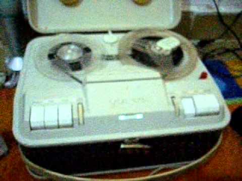 Modern music on vintage Grundig TK-17 magnetophone