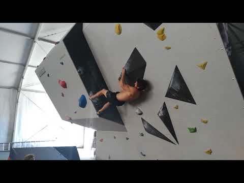 Shawn Raboutou sends Boulder n. 41