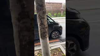 泰康之家粵園門口驚現無人駕駛網約車 #大灣區養老 #廣州養老