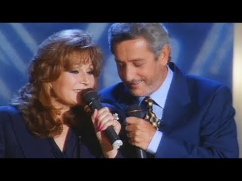 Rocío Jurado interpreta a dúo con Juan Pardo «¿Por qué me habrás besado?» (1995)