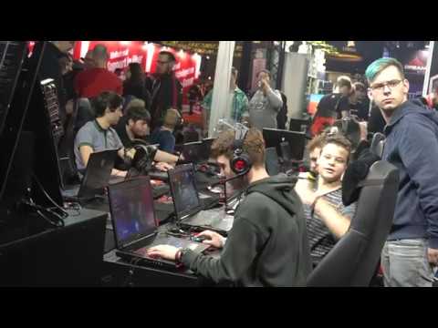 Mit dem Schlauchboot über die Dreamhack | Dreamhack Leipzig 2018