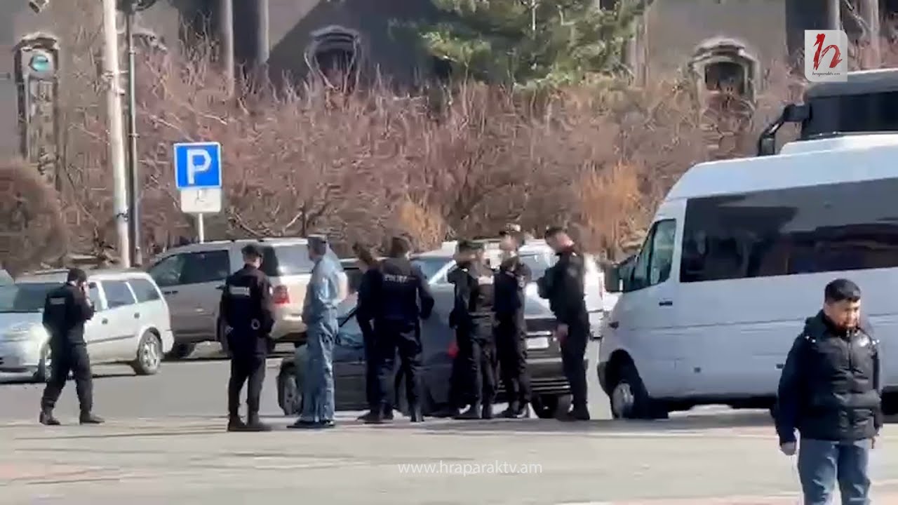 ՔՊ-ի շտաբի մոտ աննախադեպ թվով ոստիկաններ կան