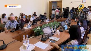 Բանավեճ իշխանական պատգամավորի և դիմորդի միջև. ի՞նչ է որոշվել ԱԺ-ում կայացած հանդիպմանը
