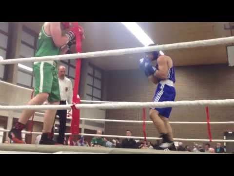 Amin Saleh Boxen runde 1