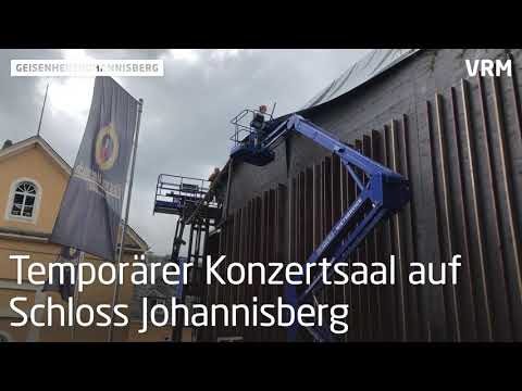 Ein „fliegender Bau" als Konzertsaal für über 500 Personen