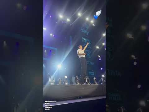 Blanco briciola di allegria a radio Italia live il concerto