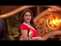 Madhuri Dixit S Magical Appearance At IIFA Awards Bollywood Diva Returns To The Stage