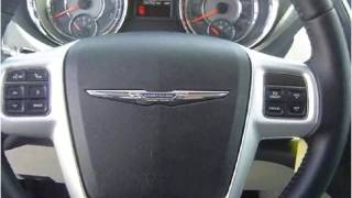 preview picture of video '2014 Chrysler Town & Country Used Cars North Liberty IA'