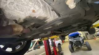 441.- 2010 BUICK ENCLAVE 3.6l STARTER REPLACEMENT CATALYTIC CONVERTER REMOVAL How to replace starter