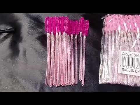 ESCOVINHAS DESCARTÁVEIS PARA CÍLIOS PACOTE COM 50 UN BOX COM 12 UN