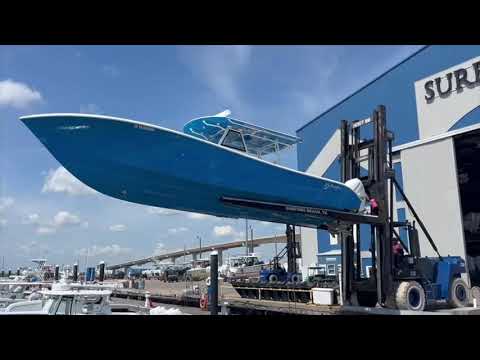 Yellowfin 39 Offshore video