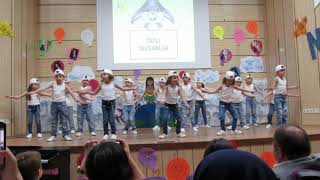 TEKİRDAĞ DOĞA KOLEJİ ANAOKULU 23 NİSAN GÖSTERİLERİ / TATLI TAVŞANLAR