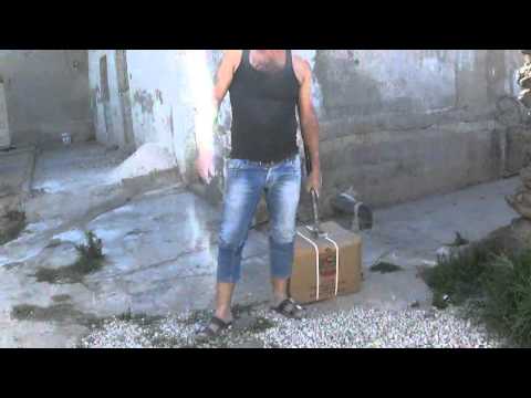 توزيع المعونات الإغاثية في مدينة درعا في محافظة درعا من قبل لواء الصابرين