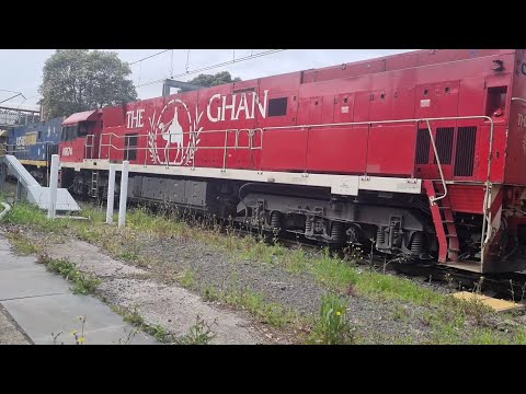 12/10/22 4NY3 passing Homebush Goods Platform