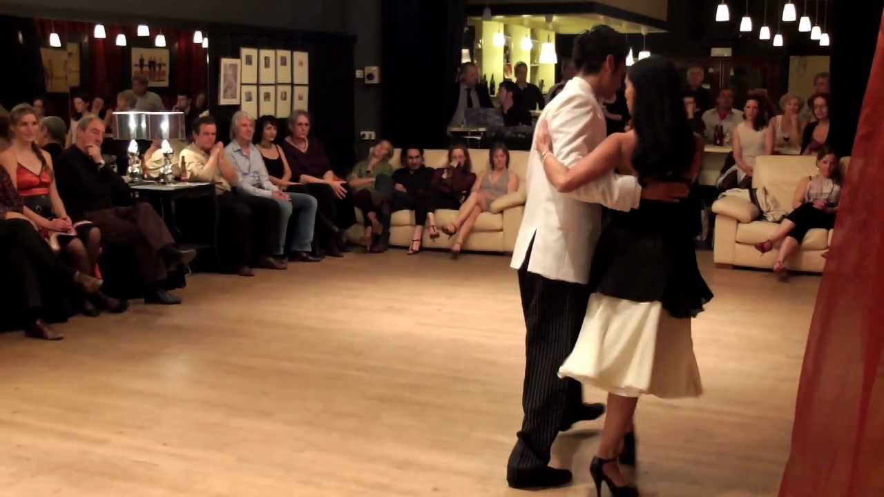 Gladys Fernandez con Nestor Azorin en Maastricht, El Cencerro-D'Arienzo