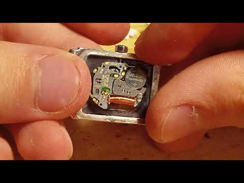What's inside a quartz electromechanical watch? With background music