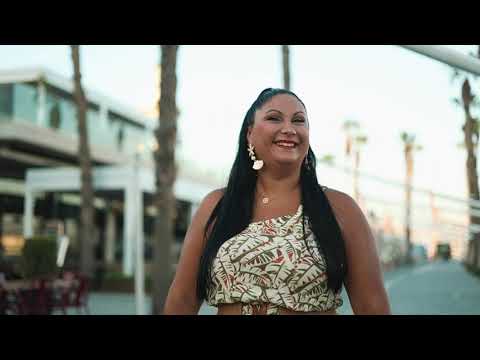 María Cortés - Lunares en mi balcón.