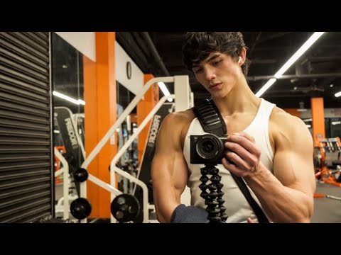 MY UPPER CHEST IS WRECKED | GYM VLOG |