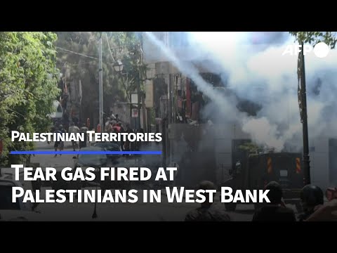 Israeli forces fire tear gas at Palestinians during Ramallah raid | AFP