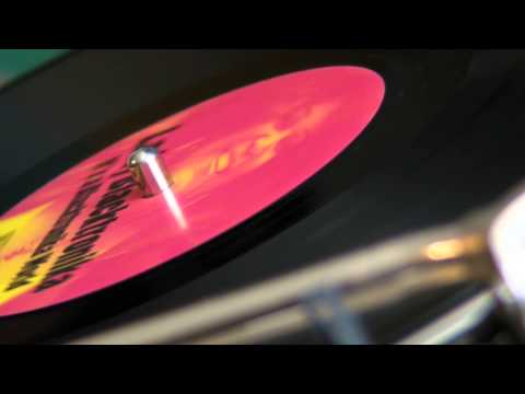 Deep House : Lady Blacktronika - Gari Romalis