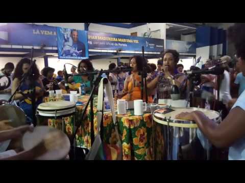 Moça Prosa participando do evento Portela de Asas Abertas