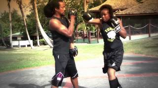 preview picture of video 'Trailer Davina Michel Boxe - Jeux Olympiques'