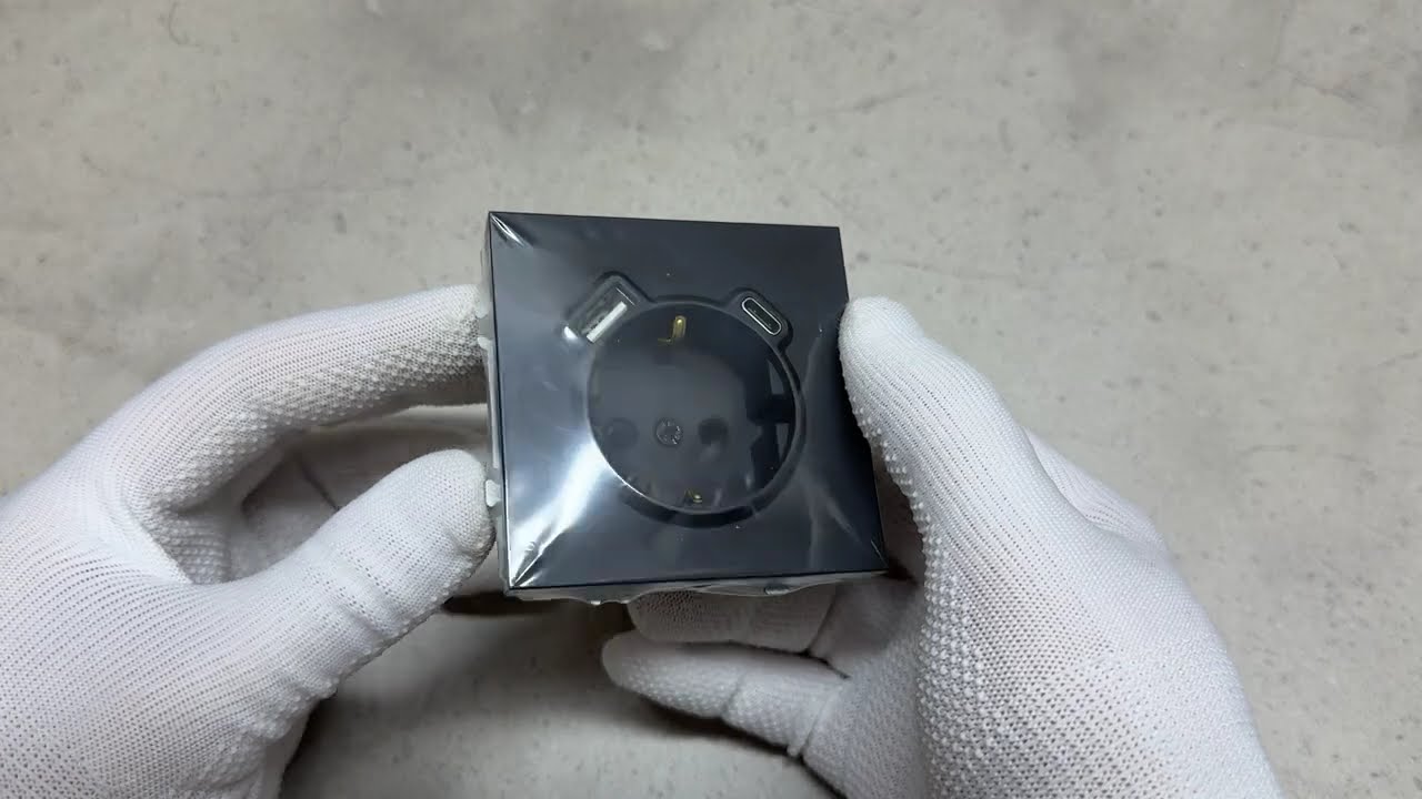 Розетка із заземленням 16А із USB-A 18W та Type-C 20W, механізм чорний Soft ER123USB-B ARDERO (без рамки) 80750