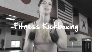preview picture of video 'Kickboxing  Arlington Heights IL (847) 797-0100'